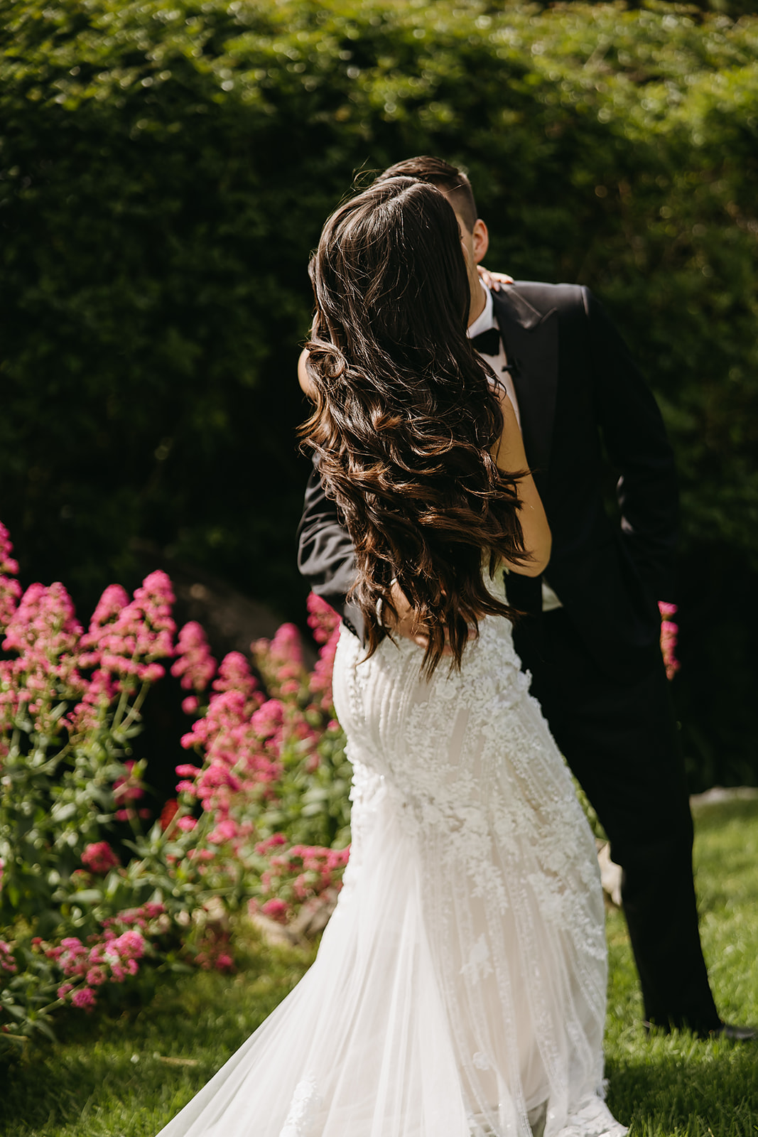 bride and groom take their portraits for their wedding at La Venta Inn