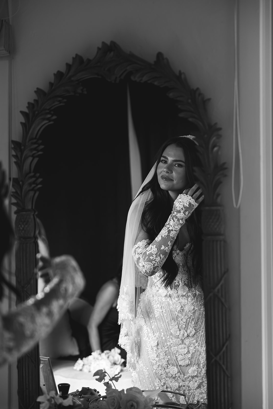 Bride getting ready for her wedding at La venta inn