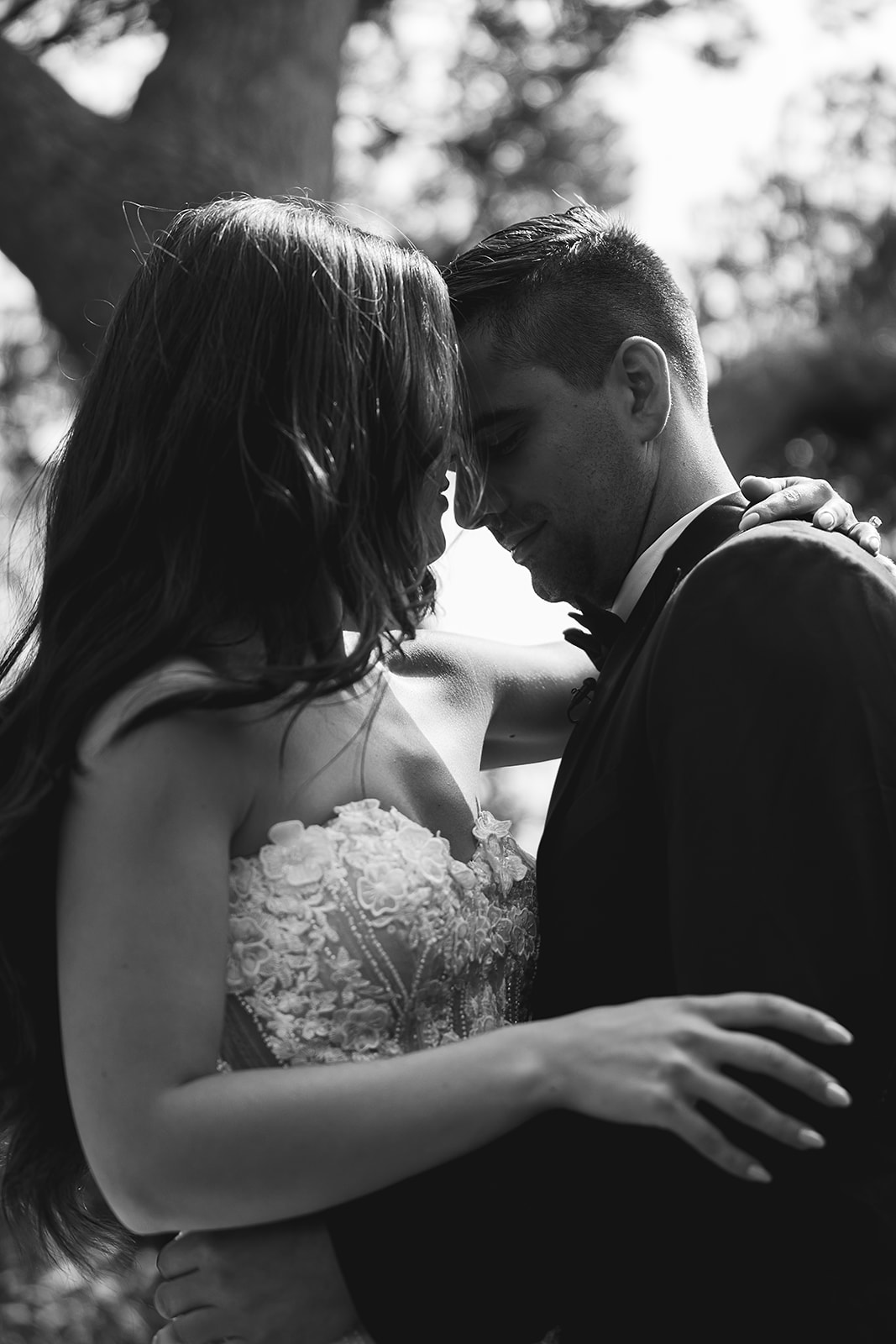 bride and groom take their portraits for their wedding at La Venta Inn